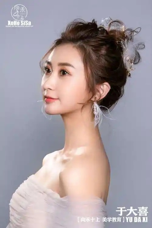 日式纹理白纱造型