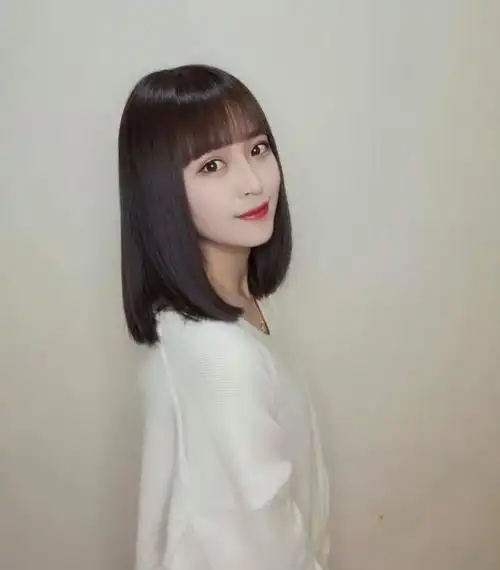 长脸女生想剪头,这4款发型才显气质更时髦,也是2021流行款