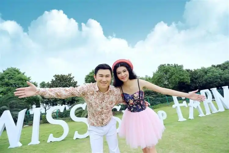 org/1999/xhtml">    杨巍,金婷婷结婚请柬吉日:2015-10-28      倒