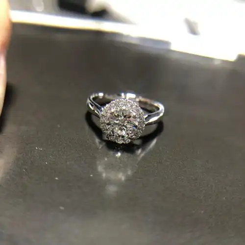 钻石钻戒1.5克拉女戒一克拉克拉天然戒指金钻石18k手饰