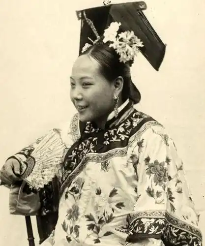 清朝后宫妃嫔图,绝对不吓人!