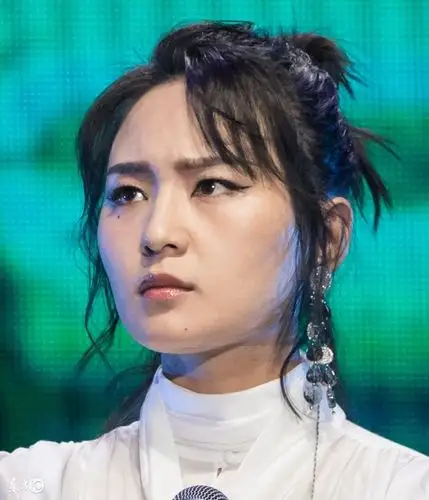 "超女"周笔畅容貌大变,虽然变美了但却少了往日的可爱