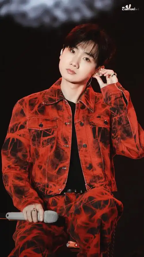 汪苏泷新专辑21世纪罗曼史