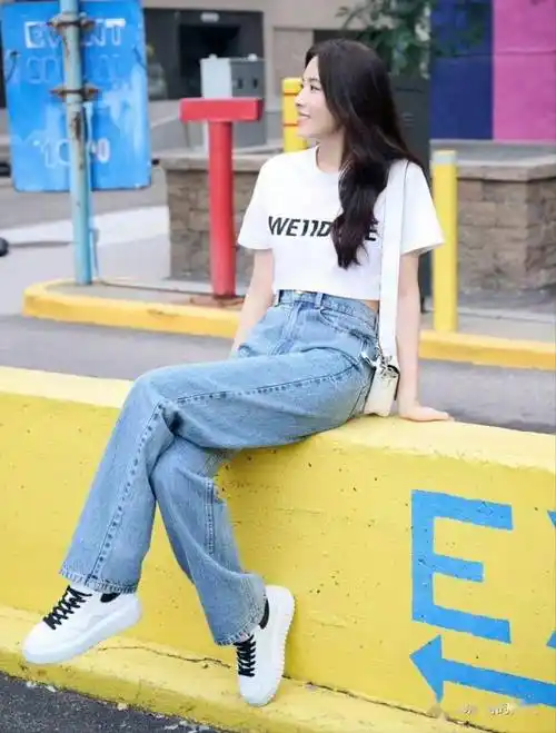 《以爱为营》女演员身高:白鹿165,董璇168,曾黎170有点没想到_郑书意