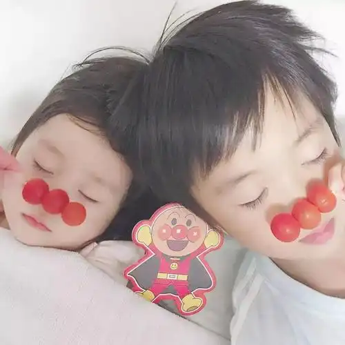 这对ins上的兄妹让网友又开始召唤哥哥.