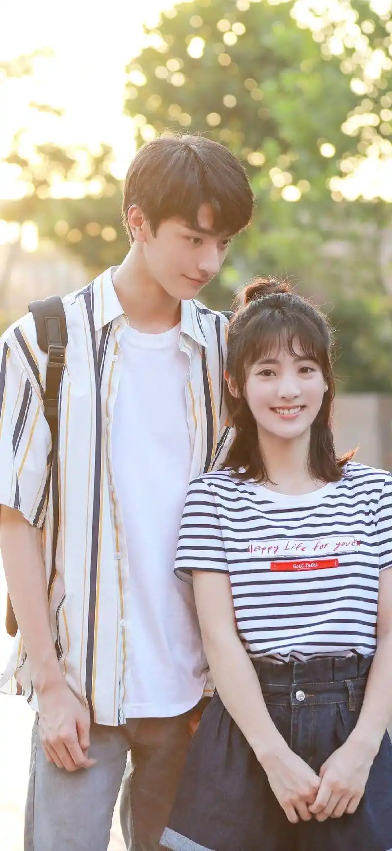 《致我们暖暖的小时光》 由林一&邢菲领衔主演 高冷毒舌学霸&