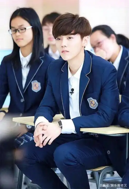 当校草什么感觉?学生时代的鹿晗被女生表白,却遭到无情拒绝!