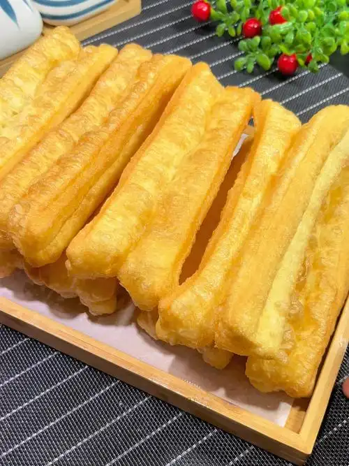 早起10分钟就能做好的香酥大油条