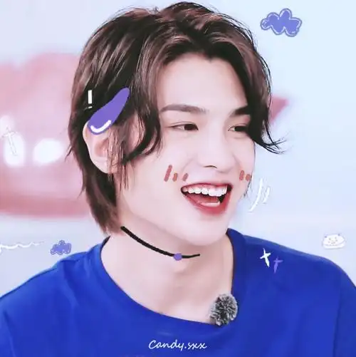 黄明昊头像贴纸cr.扯扯裙边雾原奶酪蛋挞