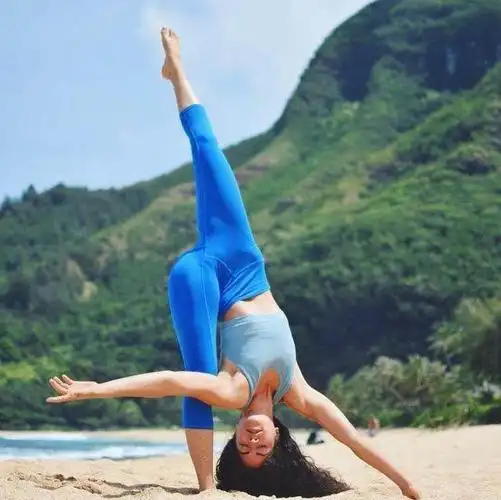 腿型不够纤细每天练习6个瑜伽动作练出有缝儿的大腿