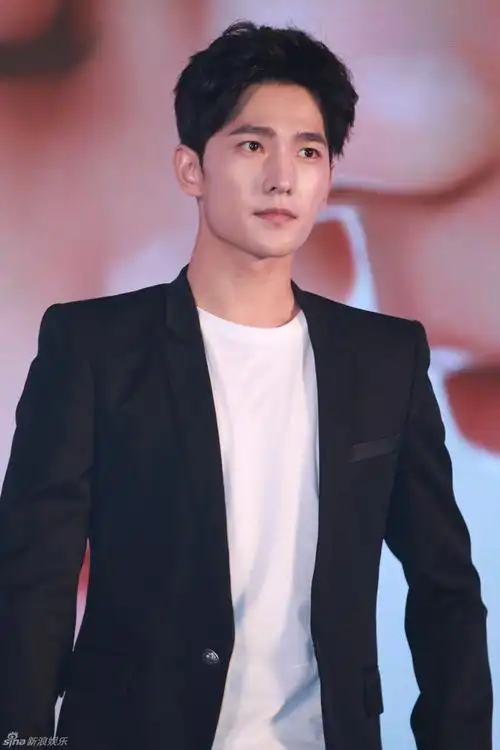 杨洋照片杨洋高清大图杨洋微微一笑很倾城杨洋0909生日快乐杨洋肖奈