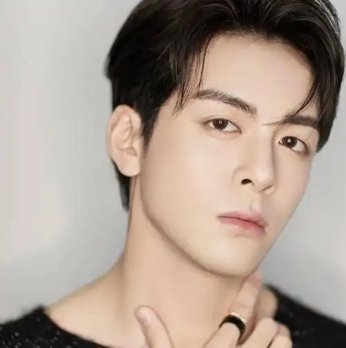 【微信头像】曾舜晞_故事