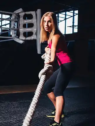 业务隐喻562寻找新的解决方案业务挑战和寻找财务问题的答案的标志,在