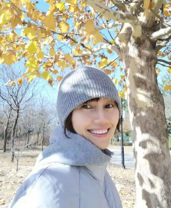 袁泉无论是气质,形象还是性格,都专注于演艺事业,过着谦虚的生活