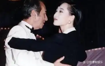 利智李连杰守护35载璀璨光环下的泣血真情