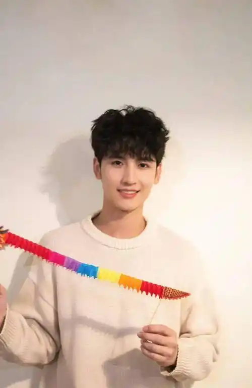 黄俊捷被富婆包养倪妮交大佬男友阮经天宋祖儿恋情曝光贾玲奥斯卡影后