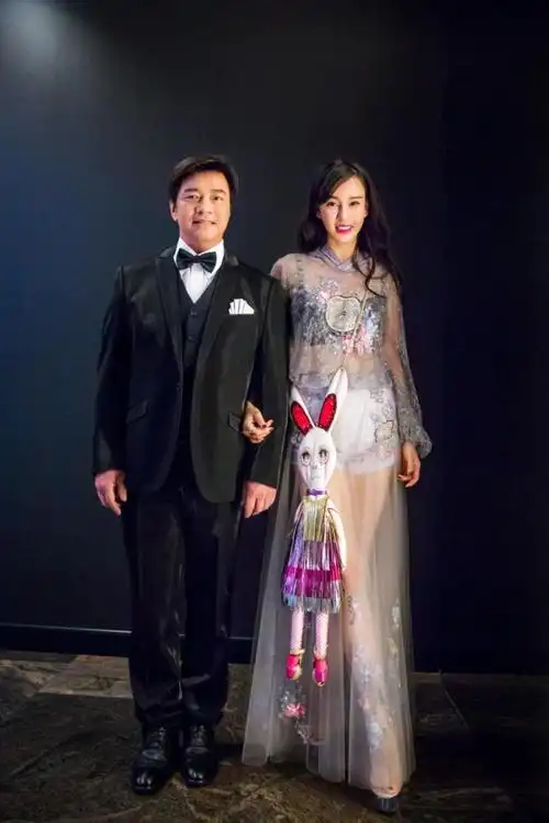 母其弥雅唐季礼获国际大奖,两人也可以称作业界佳话吧