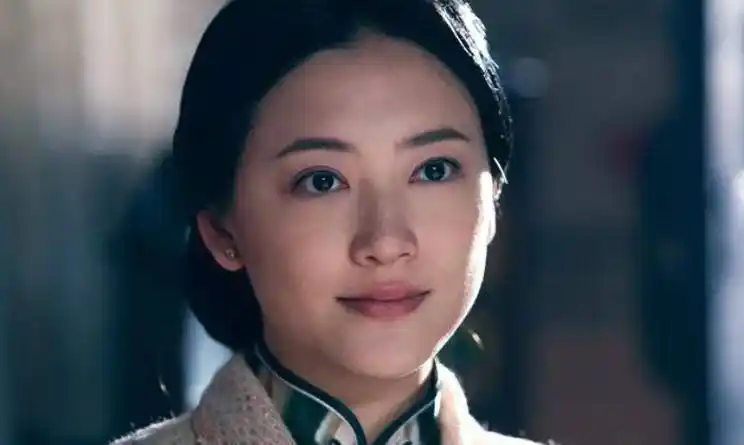 应采儿:曾受刘德华提携,嫁大16岁的老公,38岁素颜依旧美如少女