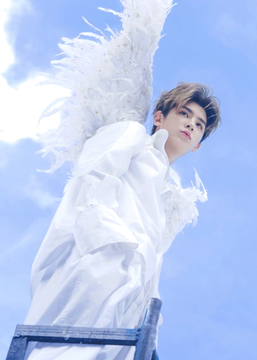 黄明昊精彩音乐mv