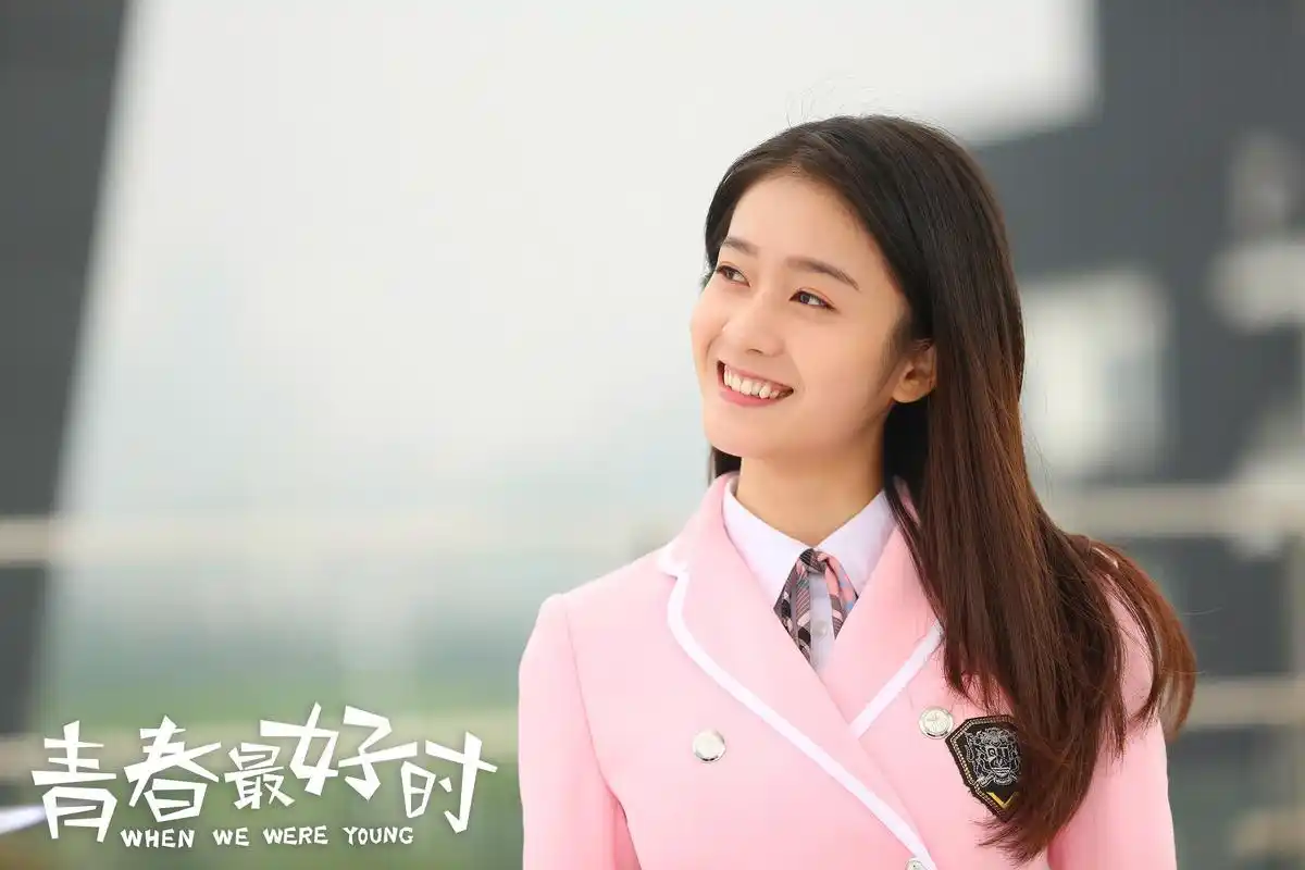 青春最好时持续升温张雪迎展厨艺天赋