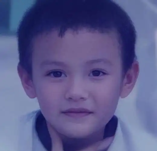 十点欢迎大家来听新歌林彦俊等待整个冬天 小时候也太可爱了吧 好可爱