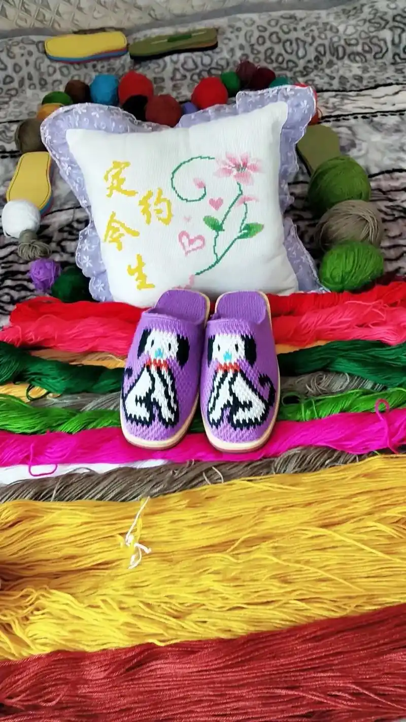 生肖狗手工毛线拖鞋图片花样小狗图