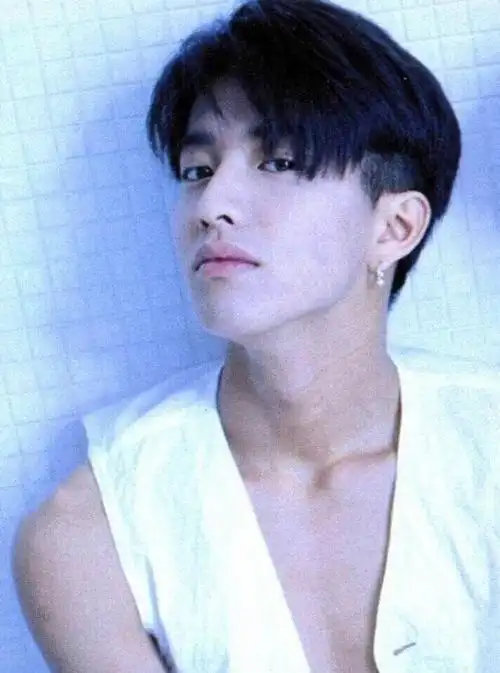 颜值巅峰时期的木村拓哉,到底有多帅?_网易订阅