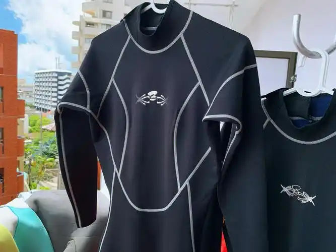 3折日本潜水服 自由潜连体湿衣 冲浪服