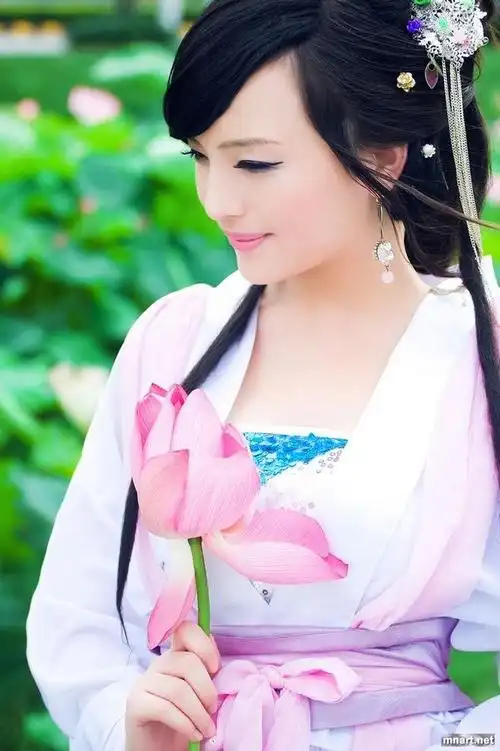 古装美女-荷花仙子2 古装美女艺术照古装摄影网|裙魅古装论坛