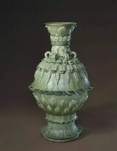 北朝青釉莲花尊