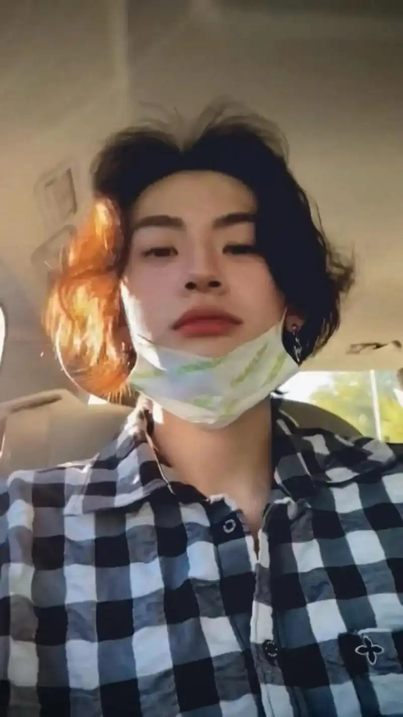 家人们原来不是睡衣#小鬼 #小鬼歌曲推荐 #小鬼王琳凯 - 抖音