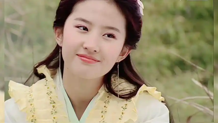 仙剑奇侠传——赵灵儿(刘亦菲)赵灵儿要让南诏国子民幸福快乐