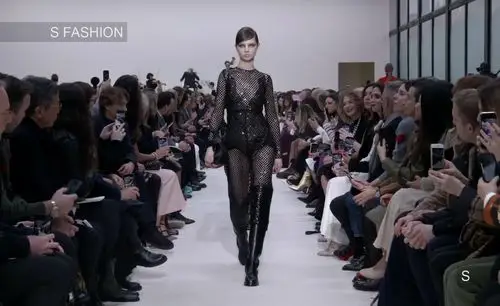 巴黎lise charmel独家时装秀