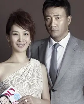 胡军妻子卢芳照片资料曝光 胡军结婚了吗