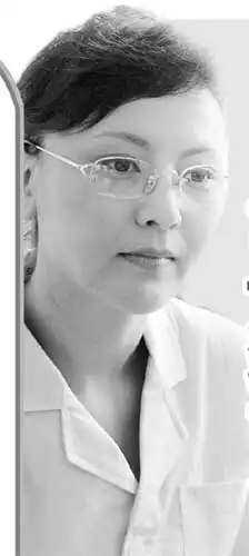 王纳文新剧造型曝光称高峰寄生活费总晚图