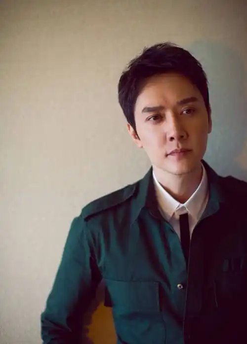 冯绍峰感谢岁月给予我养分