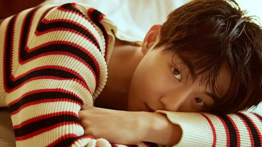 南柱赫韩国帅哥明星风尚壁纸1