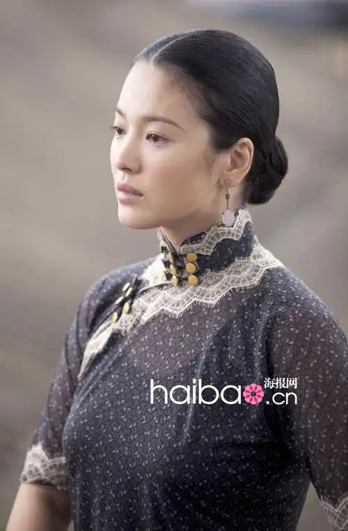 电影《一代宗师》公开剧照,宋慧乔穿上旗袍散发"幽兰"气场