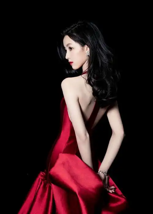 陈都灵北京国际电影节优雅写真图片 _ 图片网