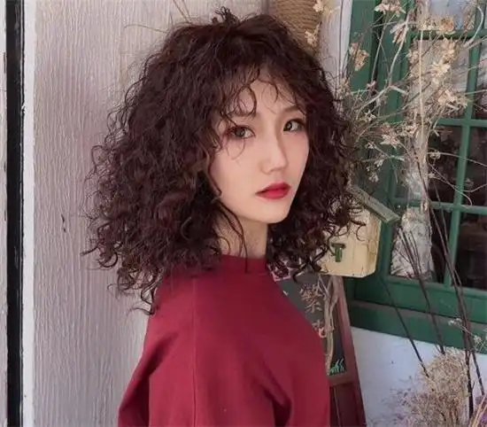 短发烫发图片小卷洋气,最潮短发烫发简直不要太好看_发型造型_宝妈