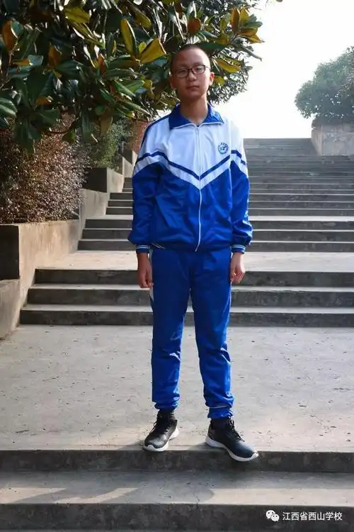 九10班朱伟民我为西山学校打call