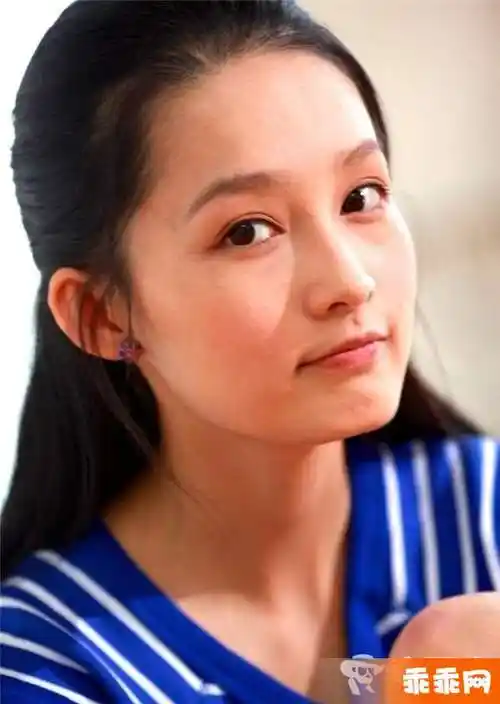 但是最后经过证实,这只是李沁刚刚出道的时候别人的炒作,李沁出道拍摄