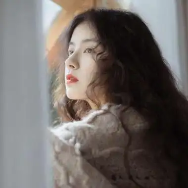 唯美意境侧脸女生头像超清好看的唯美意境侧脸女头图片