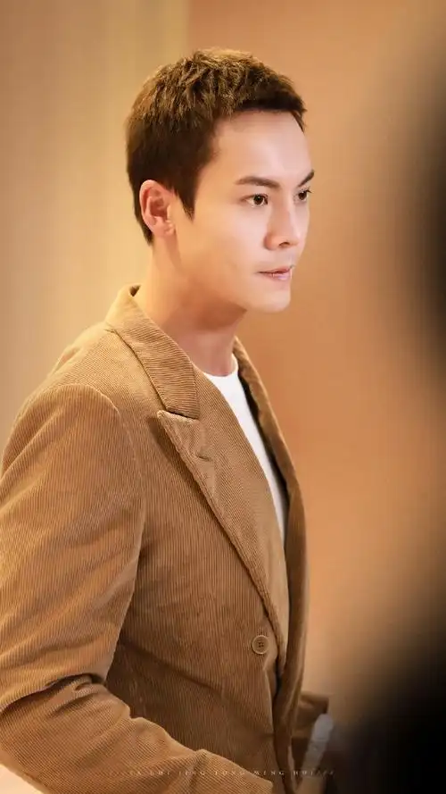 陈伟霆随拍反差感##陈伟霆1121生日快乐