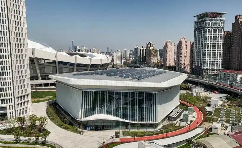 泳迷畅游新池上海游泳馆老馆换新颜