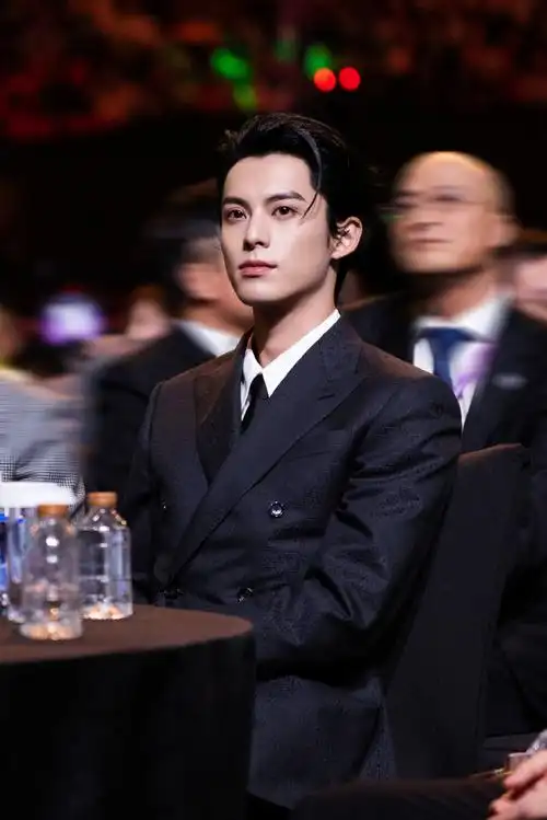 690_1034竖版 竖屏