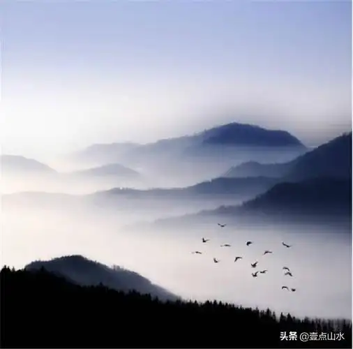 携一缕清风如醉,珍一程山高水长,浮躁的心,总会在风轻云淡中豁然开朗.