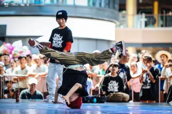 r16国际街舞大赛贵州区赛完美收官黑马贵州gzbro爆冷夺冠晋级