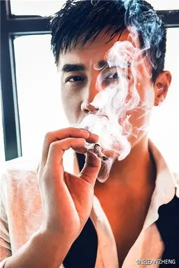 男人范儿:杜淳叼烟沧桑出镜~~@!