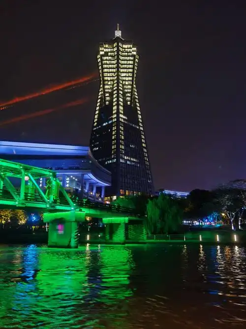 赏杭州钱江新城灯光秀,京杭大运河夜景